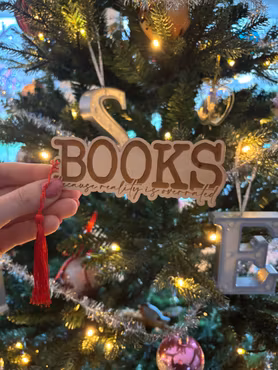 Träbokmärke - Booktrovert