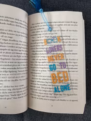 Bokmärke Transparent - Book lovers never go to bed alone