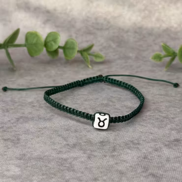 Armband med Oxens Stjärntecken