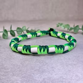 Ultra Neongrön/Kellygrön Metallic Fästinghalsband – Naturligt skydd med EM®-keramik