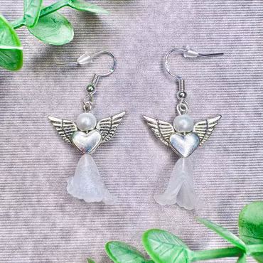 Änglaörhängen – vit med hjärta & vingar