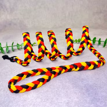 Handgjort Hundkoppel i Brynäsfärger – 180 cm