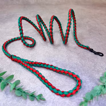 Handgjort Hundkoppel i rött och grönt – 150 cm (För Mindre Hundar)