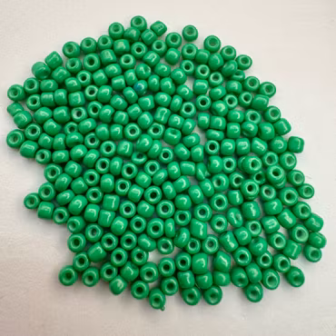 Seed Beads Mellangrön, 7g