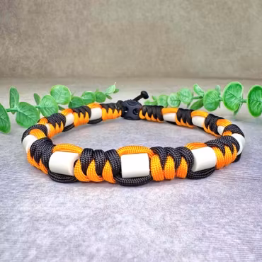 Royal Orange/Svart Carbon Fästinghalsband – Naturligt skydd med EM®-keramik