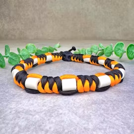 Royal Orange/Svart Carbon Fästinghalsband – Naturligt skydd med EM®-keramik