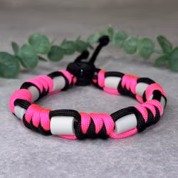 Neonrosa/Svart Carbon Fästinghalsband – Naturligt skydd med EM®-keramik