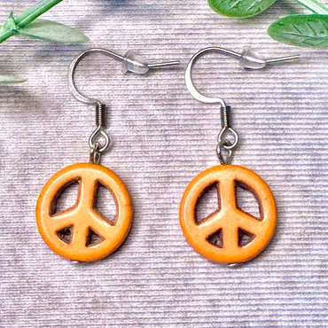 Orangea peaceörhängen
