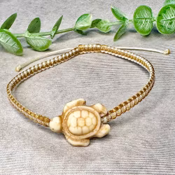 Somrigt armband med sköldpaddor