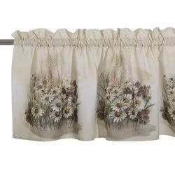 Daisy - gardinkappa med prästkragar