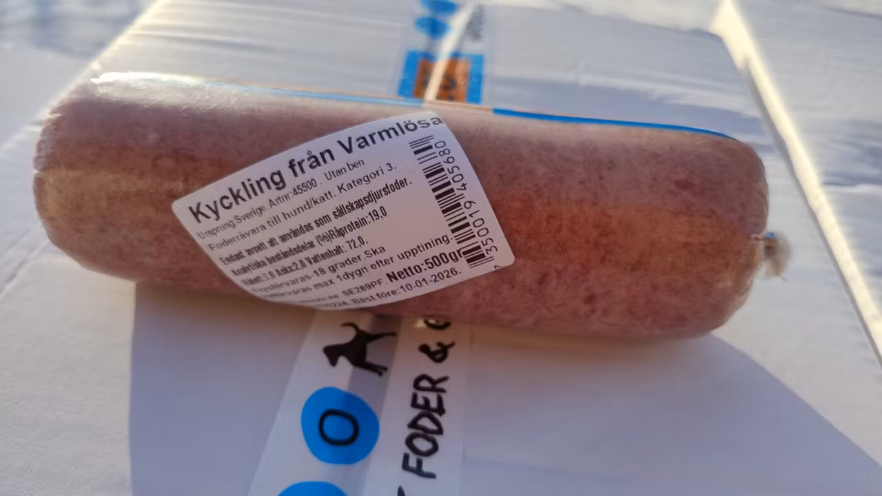 Emmzo BARF Kyckling (från Varmlösa) kött utan ben