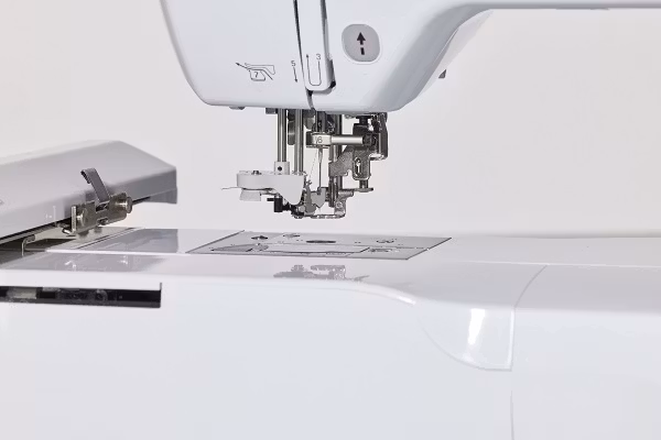 Brodyrmaskin Innov-Is F540E nålträdare