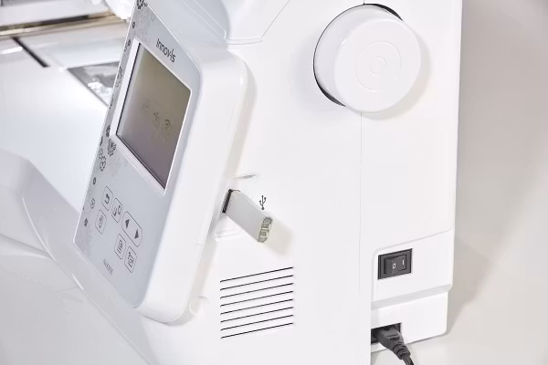 Brodyrmaskin Innov-Is NV-880E - Kampanj