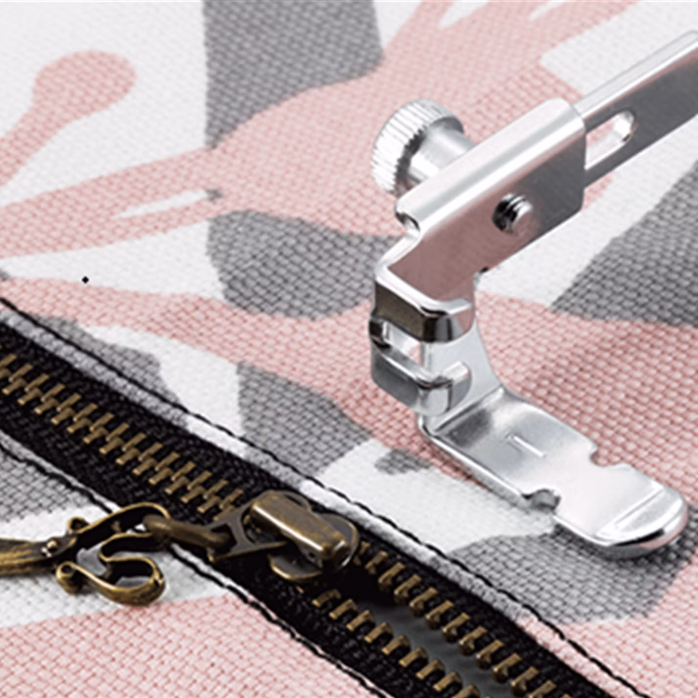 Blixtlåsfot, justerbar - F036