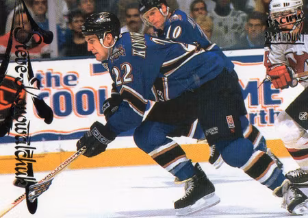 1997-98 Paramount Dark Gray #197 Steve Konowalchuk (10-X76-CAPITALS)