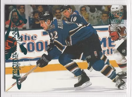 1997-98 Paramount Emerald Green #197 Steve Konowalchuk (10-258x2-CAPITALS)