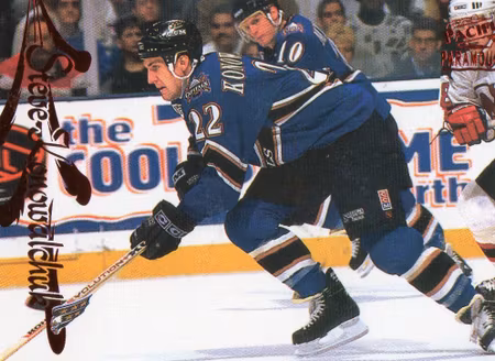 1997-98 Paramount Red #197 Steve Konowalchuk (10-X76-CAPITALS)