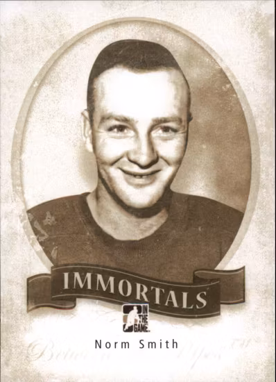 2013-14 Between the Pipes Immortals #16 Norm Smith (10-X1-RED WINGS)