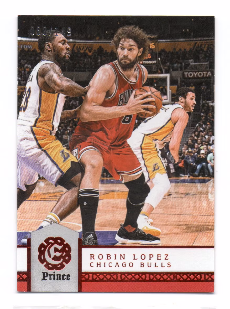 2016-17 Panini Excalibur Prince #30 Robin Lopez (15-X306-NBABULLS)