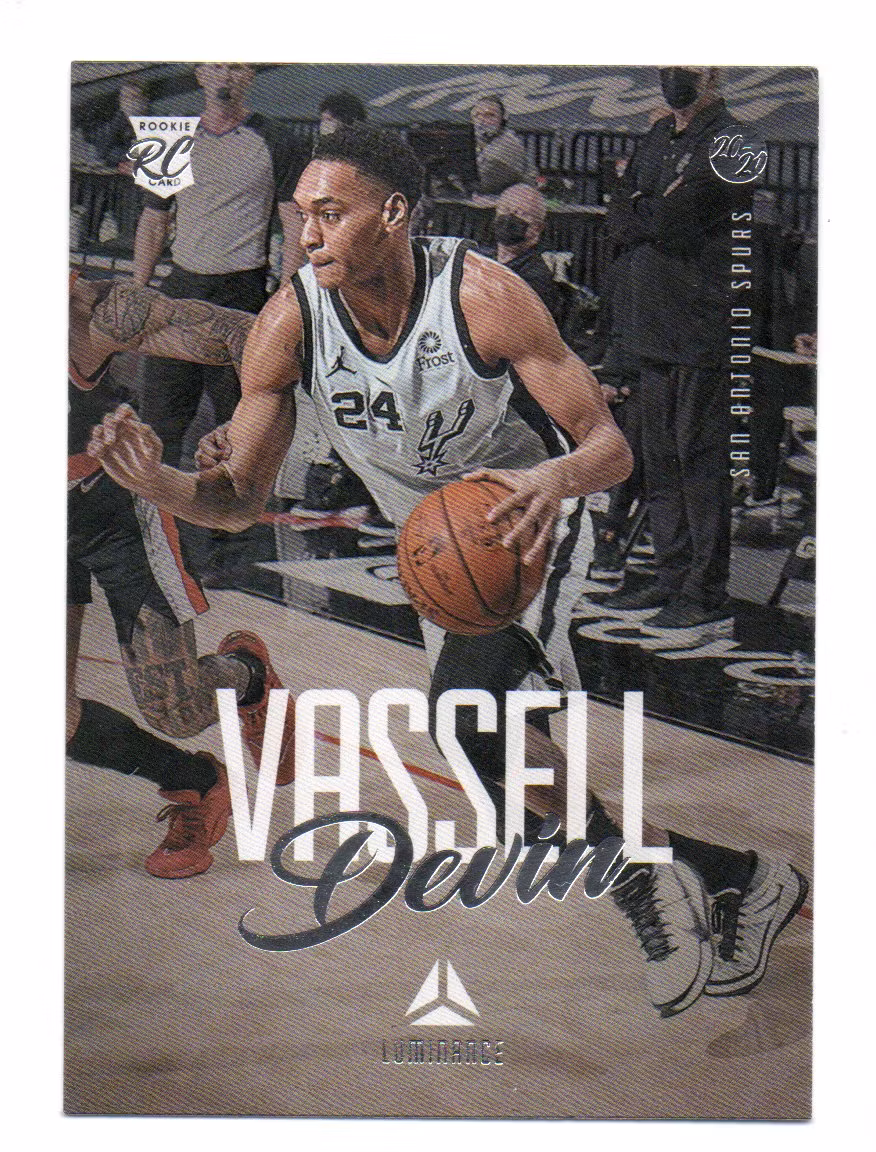 2020-21 Panini Chronicles #153 Devin Vassell RC Luminance (10-B5-NBASPURS)