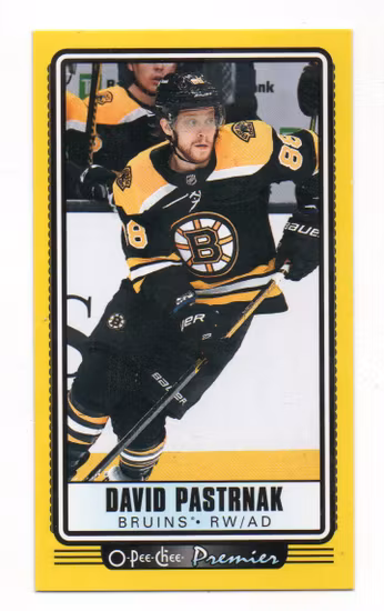 2021-22 O-Pee-Chee OPC Premier Tallboys Yellow #P20 David Pastrnak (25-B4-BRUINS)