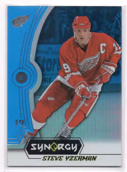 2018-19 Synergy Blue #32 Steve Yzerman (25-Q14-REDWINGS)