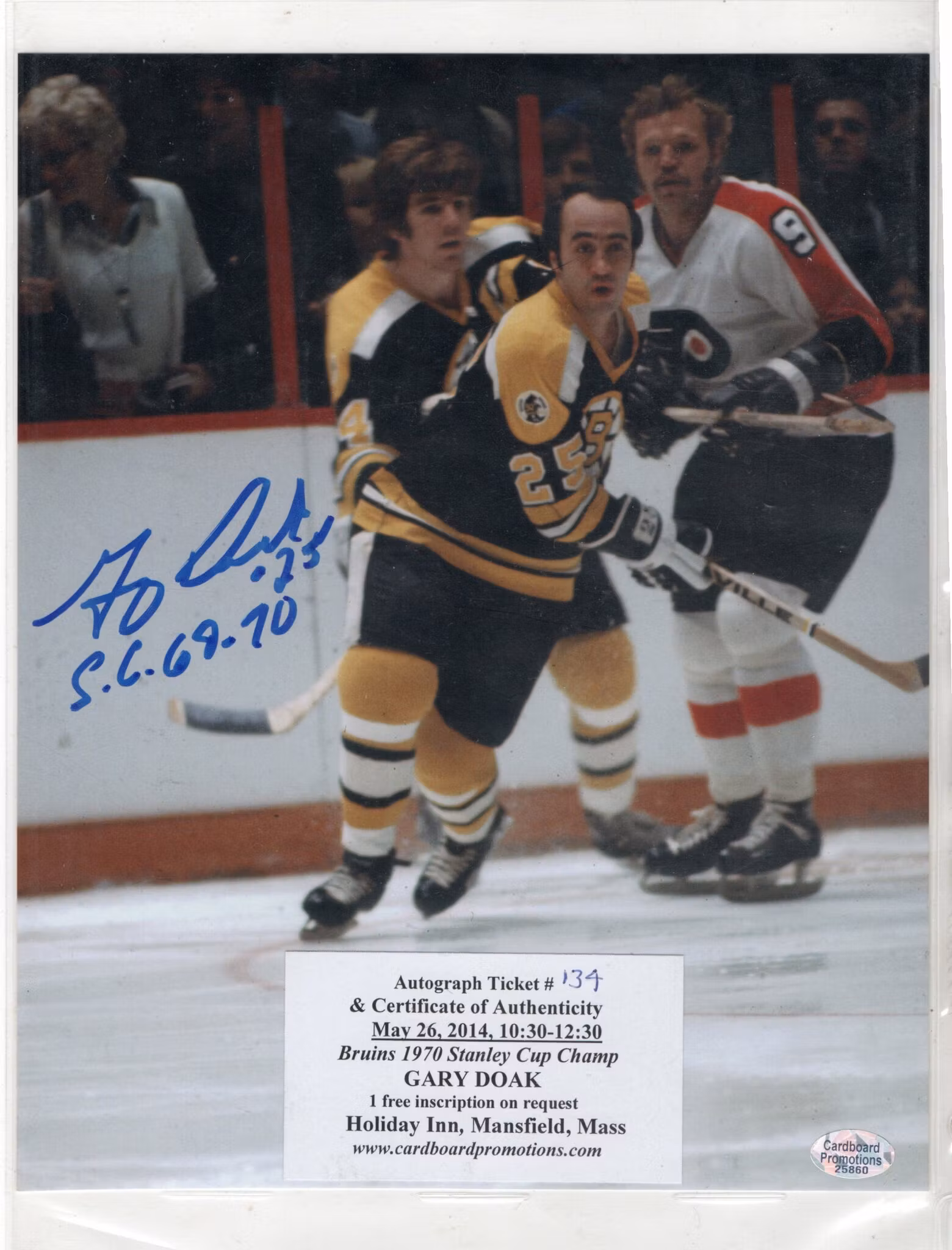 GARY DOAK - BOSTON BRUINS - SIGNED 8X10 PHOTO (CERT)