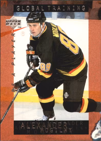 1995-96 Be A Player #204 Alexander Mogilny (10-QQ4-NHLCANUCKS)