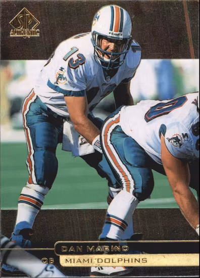 1998 SP Authentic #82 Dan Marino (15-U6-NFLDOLPHINS)