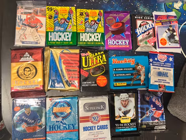 RARE VINTAGE MIXED PACKS - HOCKEY ONLY - 16 PACKS