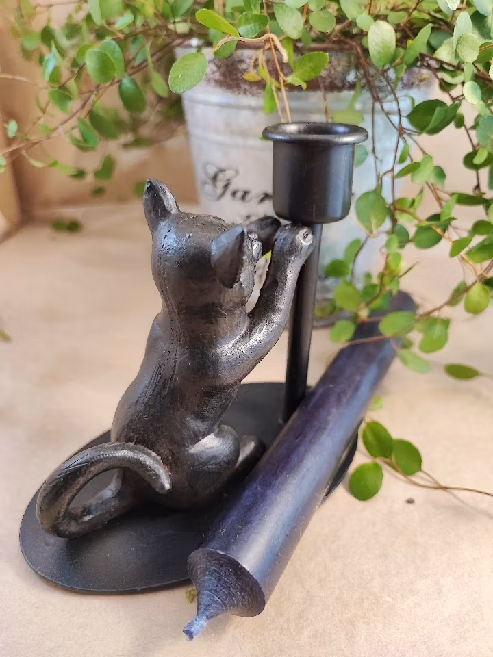 Ljusstake, katt