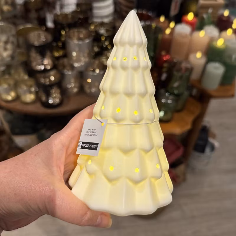 Gran med LED-ljus , stor