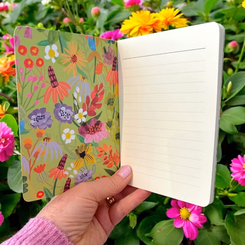 Skrivbok, rosa med fågel
