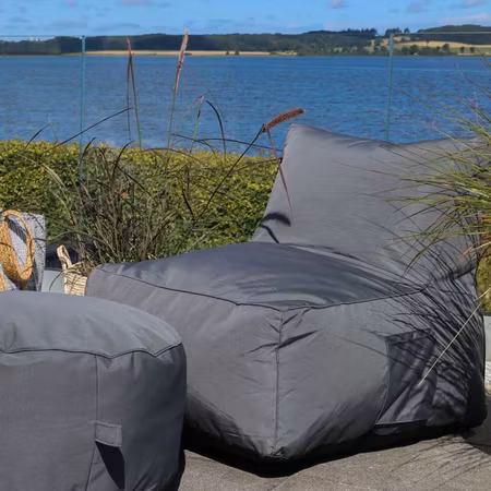Loungestol för utomhusbruk