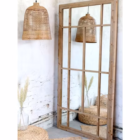 Lampa i flätad bambu