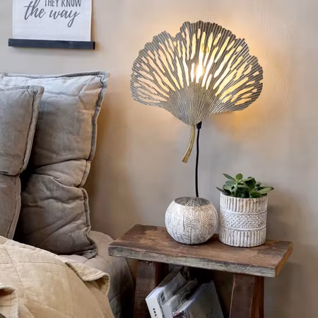 Lampa för vägg med blad