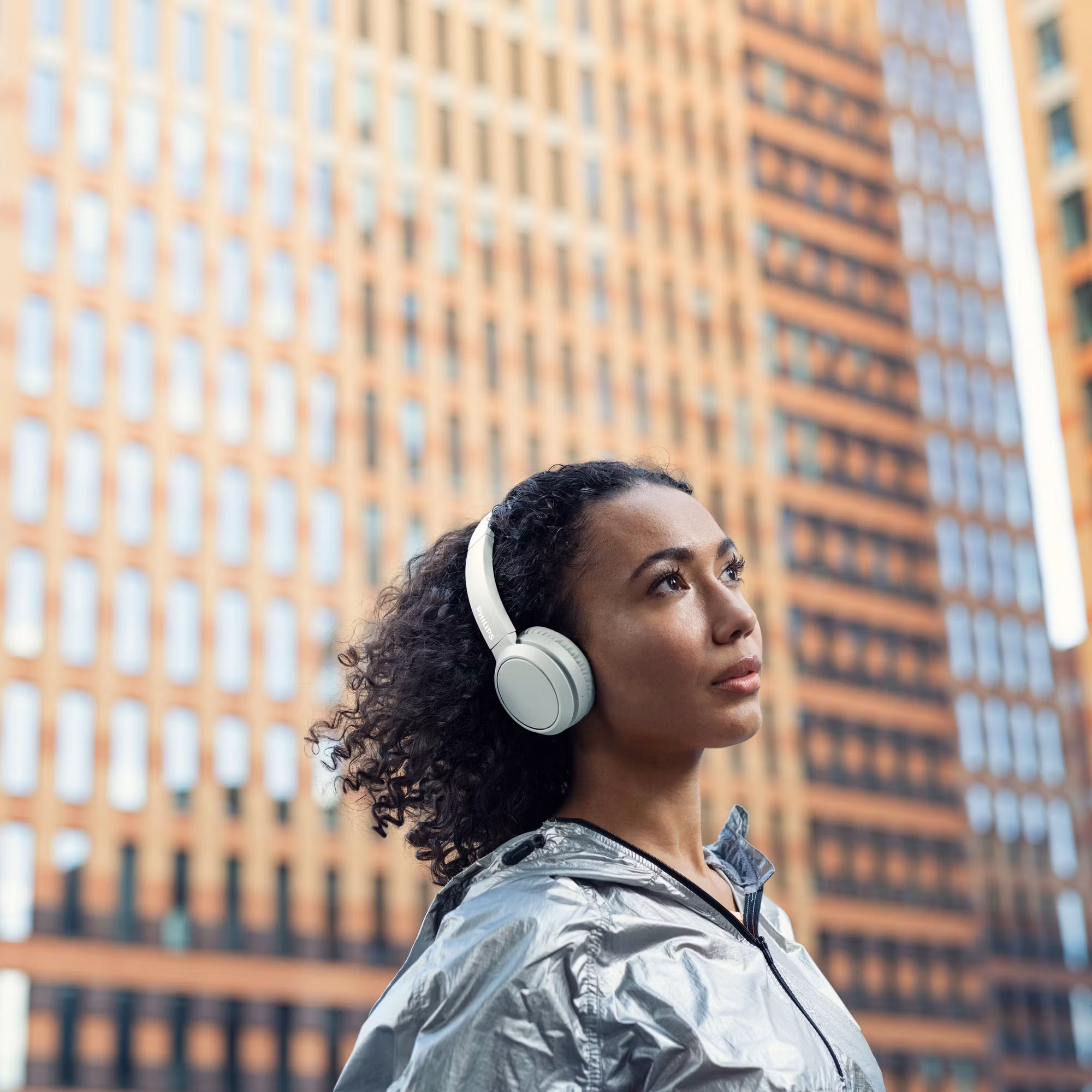 Philips TAH4205WT/00 On-ear Bluetooth Hörlurar Vit