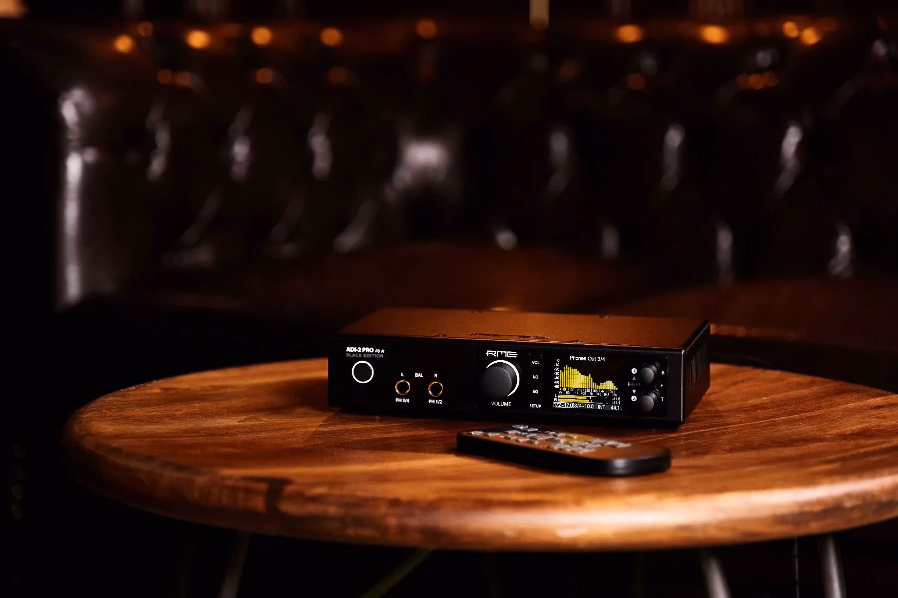 RME ADI-2 Pro FS R Black Edition