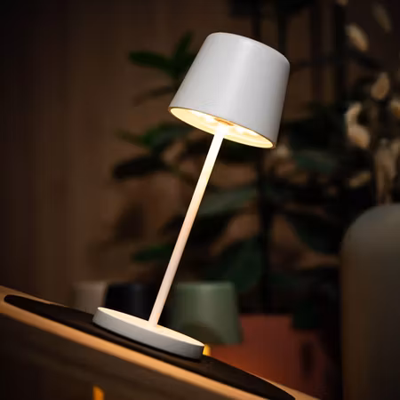 Magnetisk lampa MONACO WHITE inklusive bordstablett
