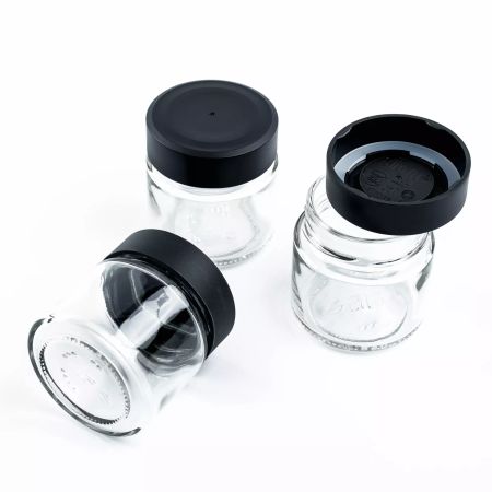 Magnetic Deli Jars BLACK & CLASSY – 125 ml med Svart List (3-pack)