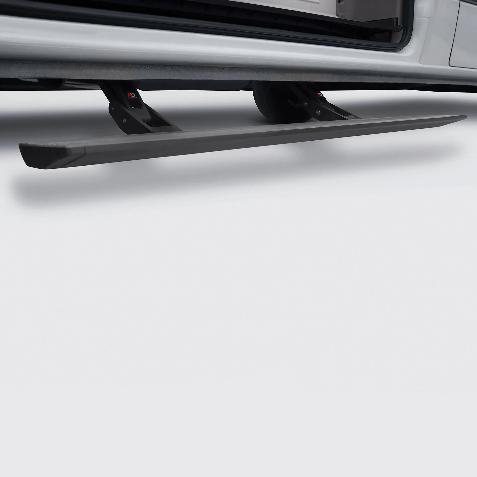 Alpha Dynamik utfällbart elektriskt sidofotsteg, 1200 mm - Sprinter/Crafter 2006-2018, Sprinter 2018 -