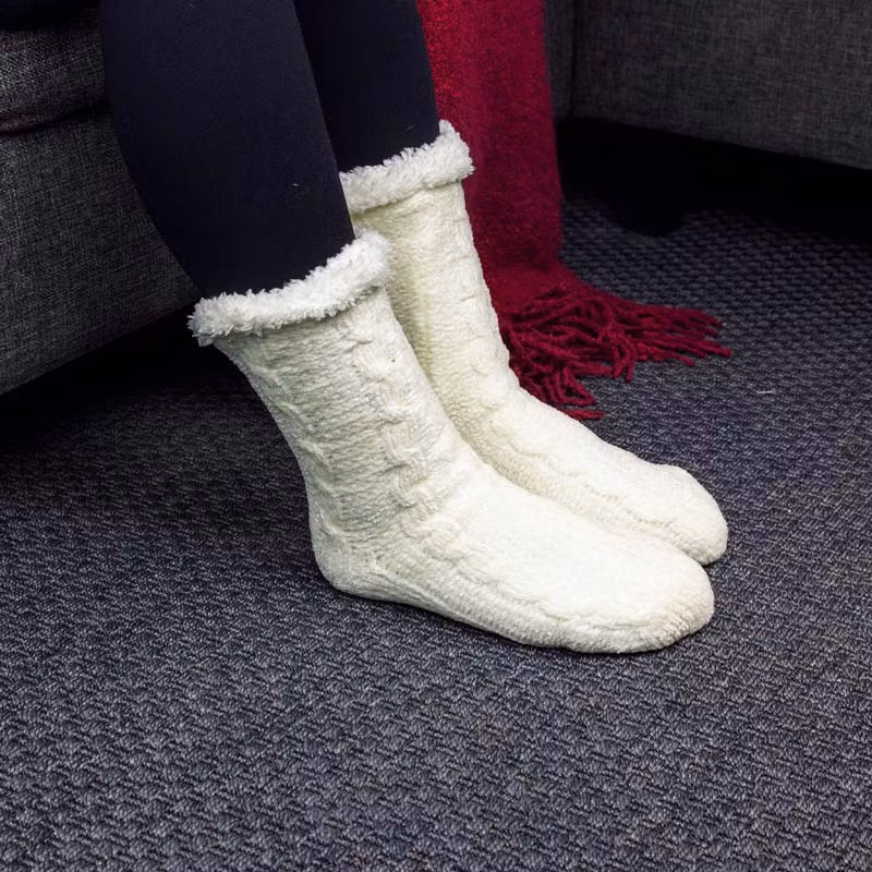 Gefütterte Socken mit Anti-Rutsch-Schutz (Weiß)