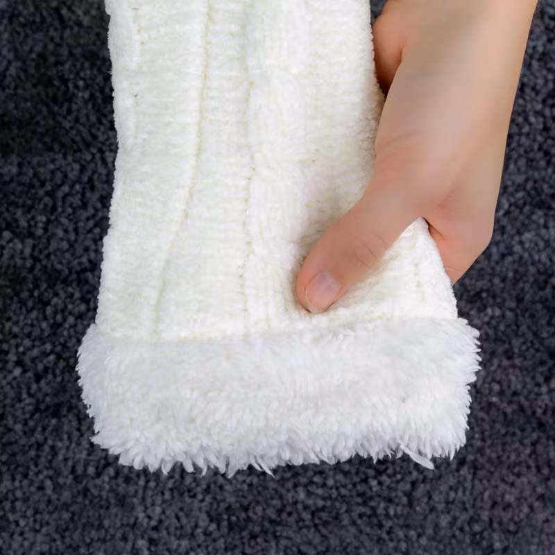 Gefütterte Socken mit Anti-Rutsch-Schutz (Weiß)
