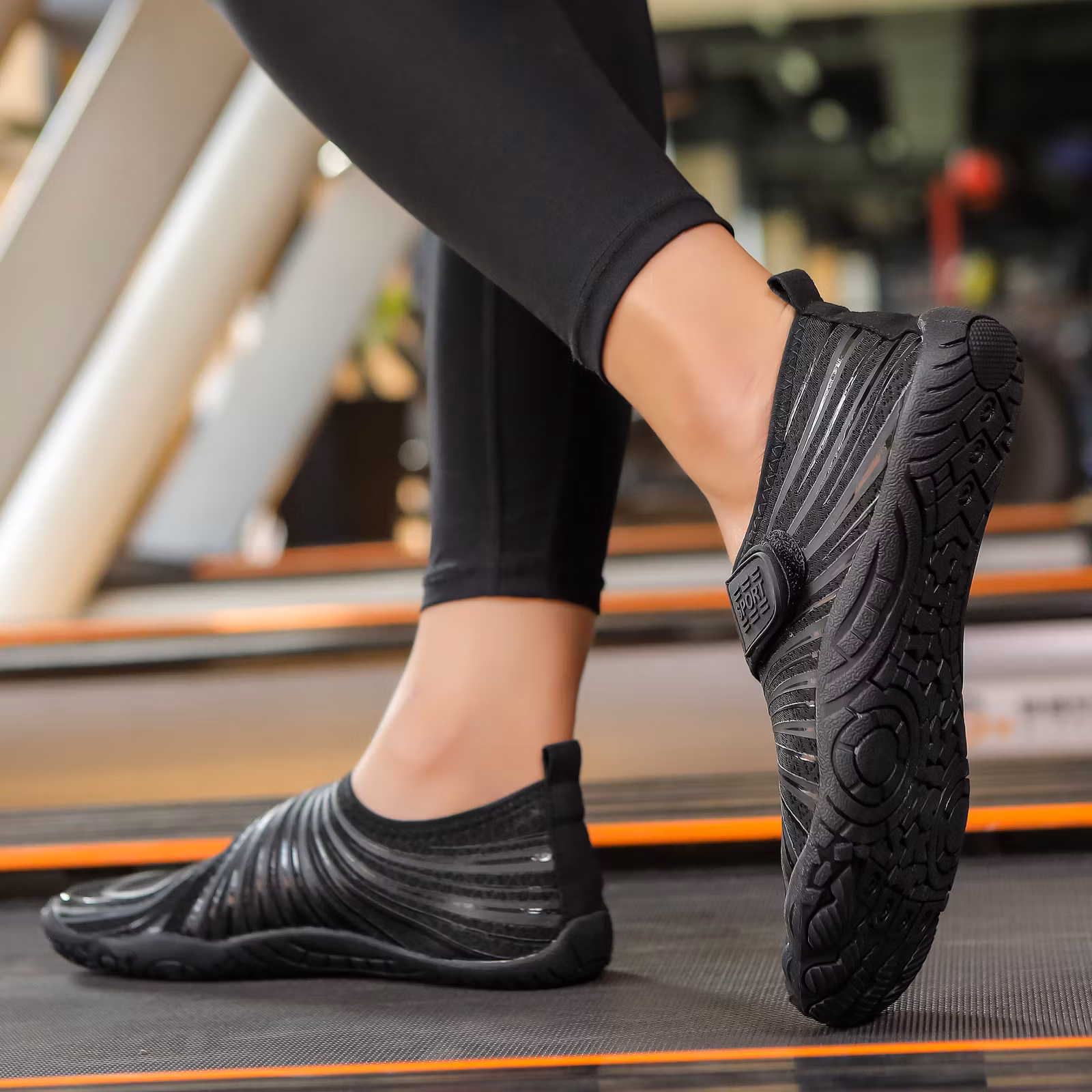 Barfußschuhe mit Klettverschluss (Schwarz)