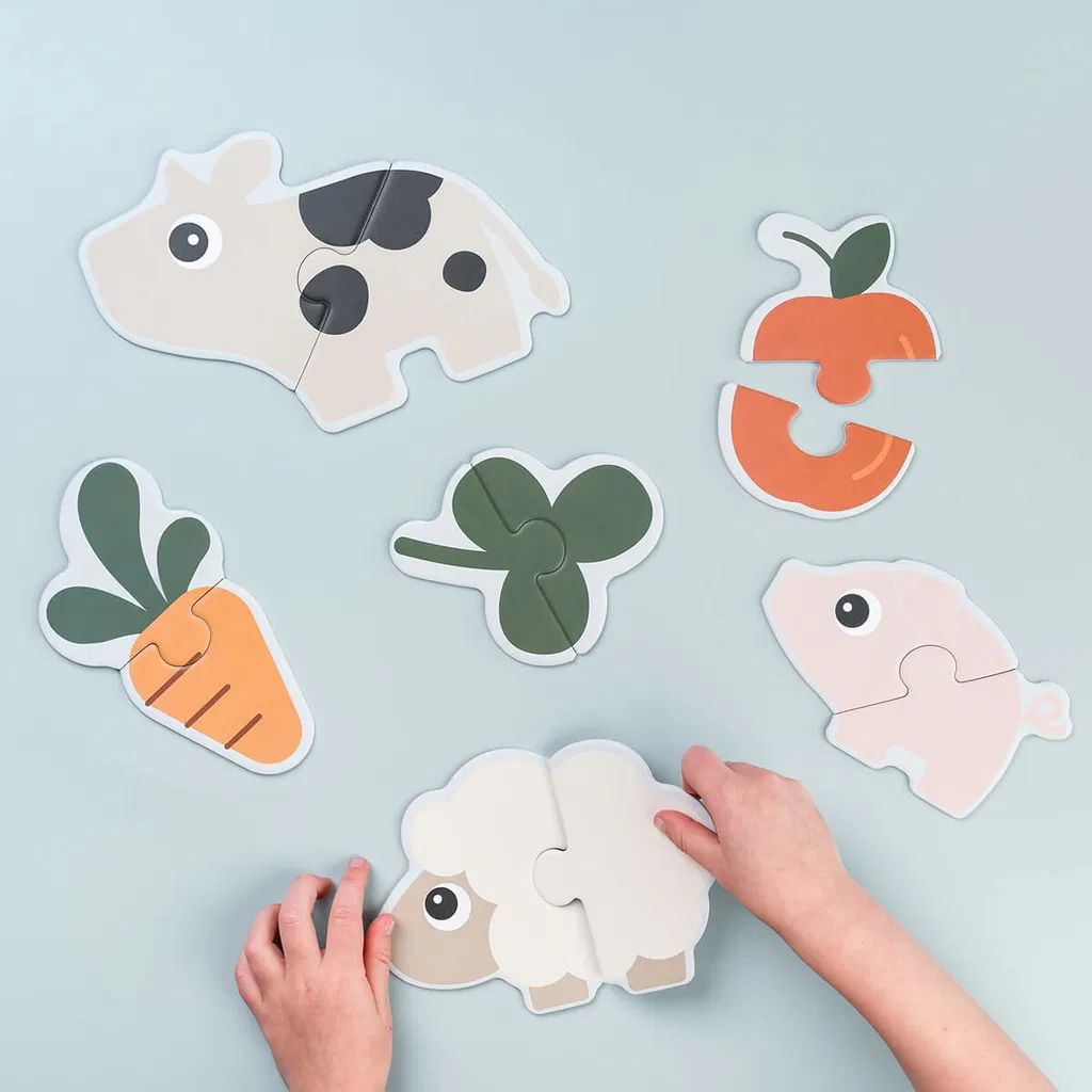 First jigsaw puzzle set Tiny farm