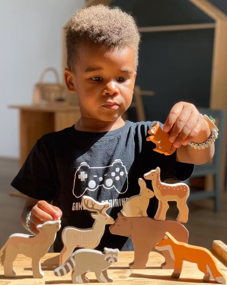 Trädjur skog i hylla 8 st