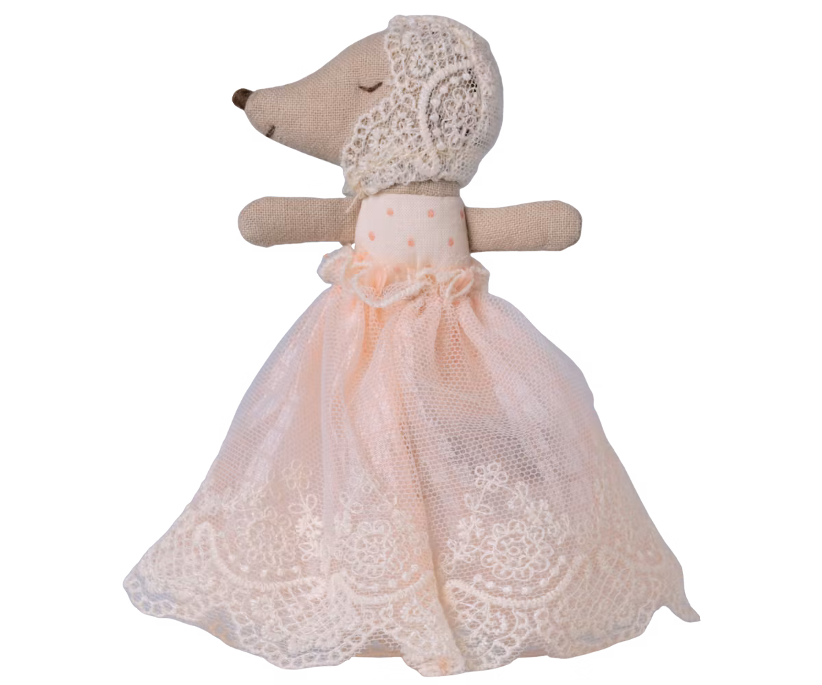 Babymus i klänning, Puder, Maileg