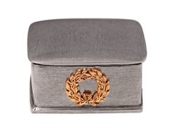 Rectangular pewter box with gold-colored laurel wreath on the box, from Munka Tenn