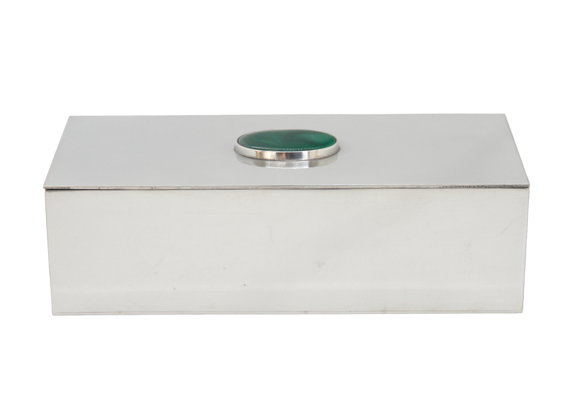 Box with MALAKIT stone on the lid, rectangular, height 5.8 cm (double height) x 19.5 cm length and 9.5 cm width, from Munka Tenn
