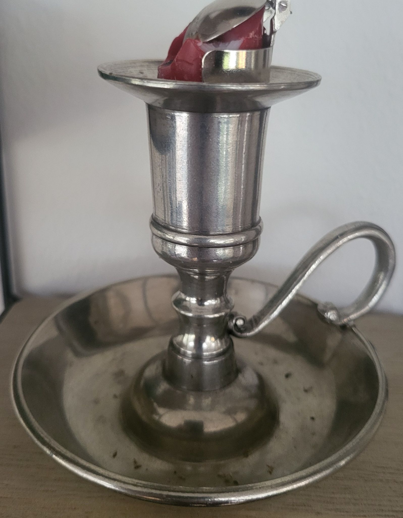 LJU0088 Ljusängel i silverfärg, par, släcker ljuset som brinner